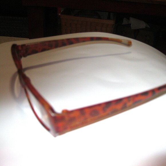 LOT OF 8 New & Preowned Reading Glasses Fashion Eyeglasses 2.00-3.25 - Picture 6 of 7